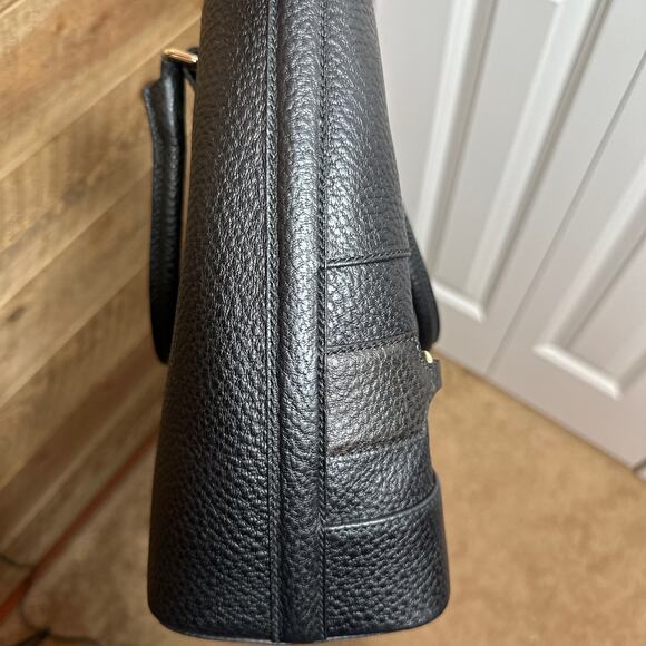 Gucci Black Pebbled Leather Hasler Horsebit Tote in Like New Condition - Picture 13 of 16